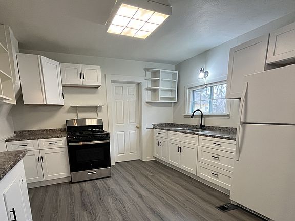 908_cucharras_c_11202025