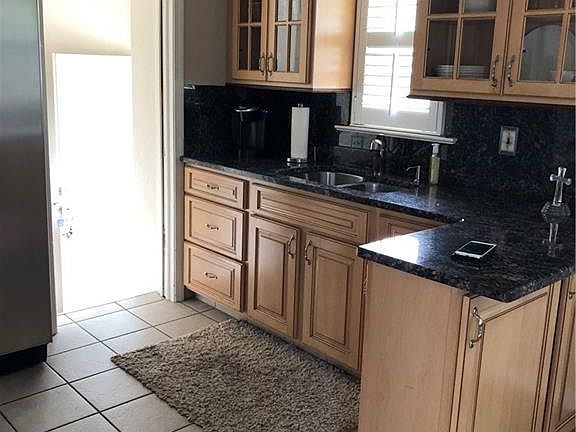 3rd image of 8415 Thornton Dr