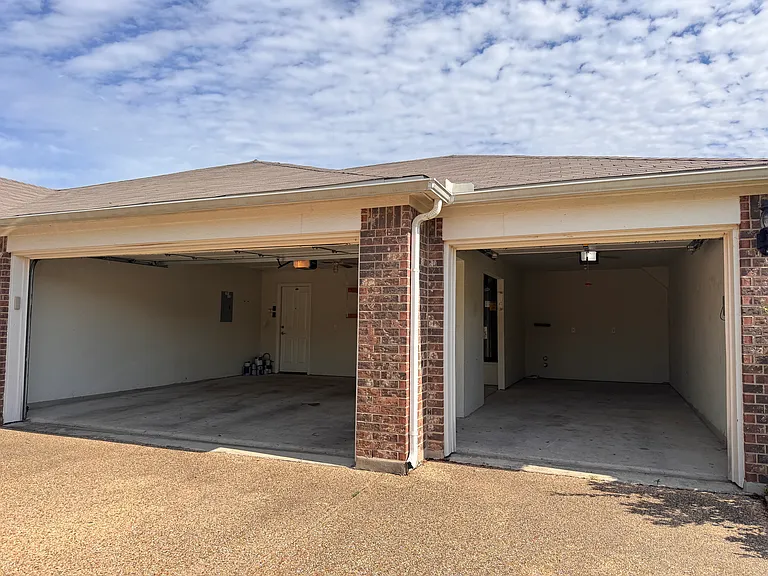 615 Kingfisher Ln — Photo 18