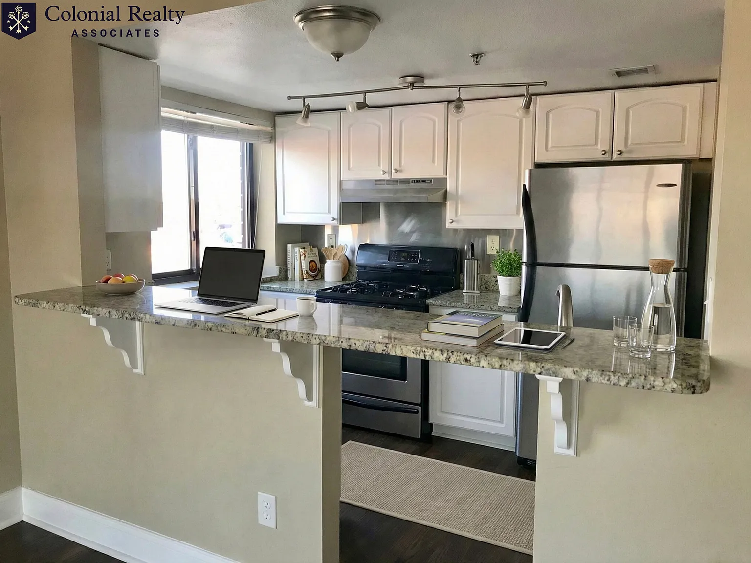 2 bed, 1.5 bath, 700 sqft, $3,550 — Photo 3