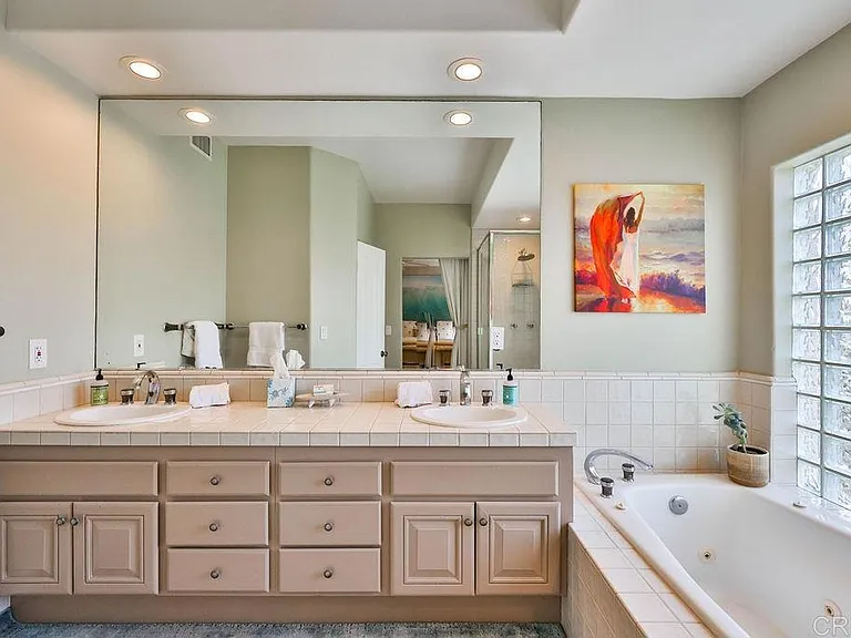 229 Orange Ave #3 — Photo 11