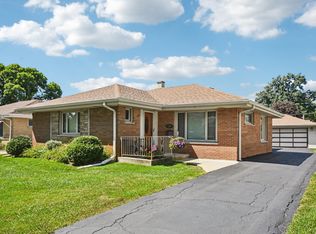 2300 Boeger Ave, Westchester, IL