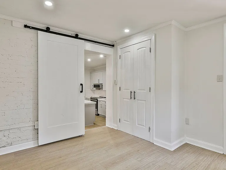 685 Argonne Ave NE #14 — Photo 5