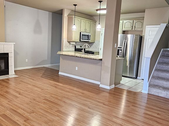 4th image of 2100 Pipers Field Dr APT 4