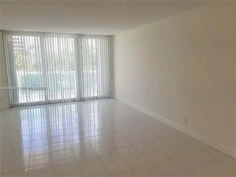 100 Bayview Dr #208 — Photo 7