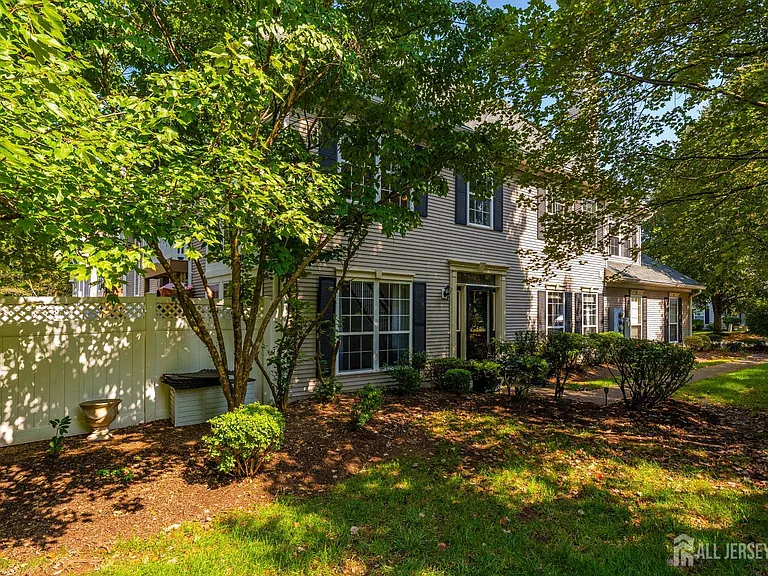 101 S Branch Dr — Photo 23