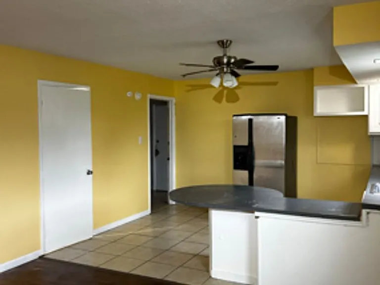 417 Main St — Photo 3