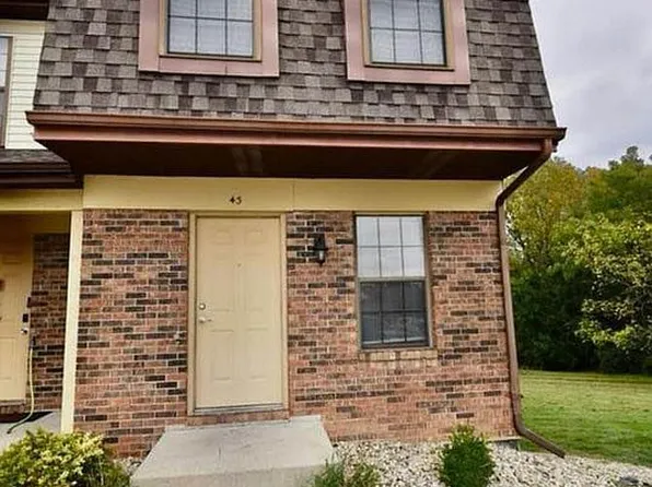 700 N Adelaide St APT 43, Normal, IL 61761