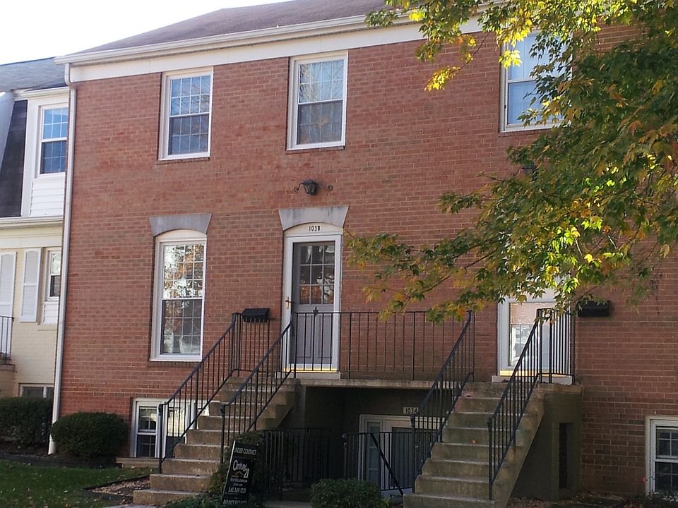 1st image of 103A Leeds Ct E