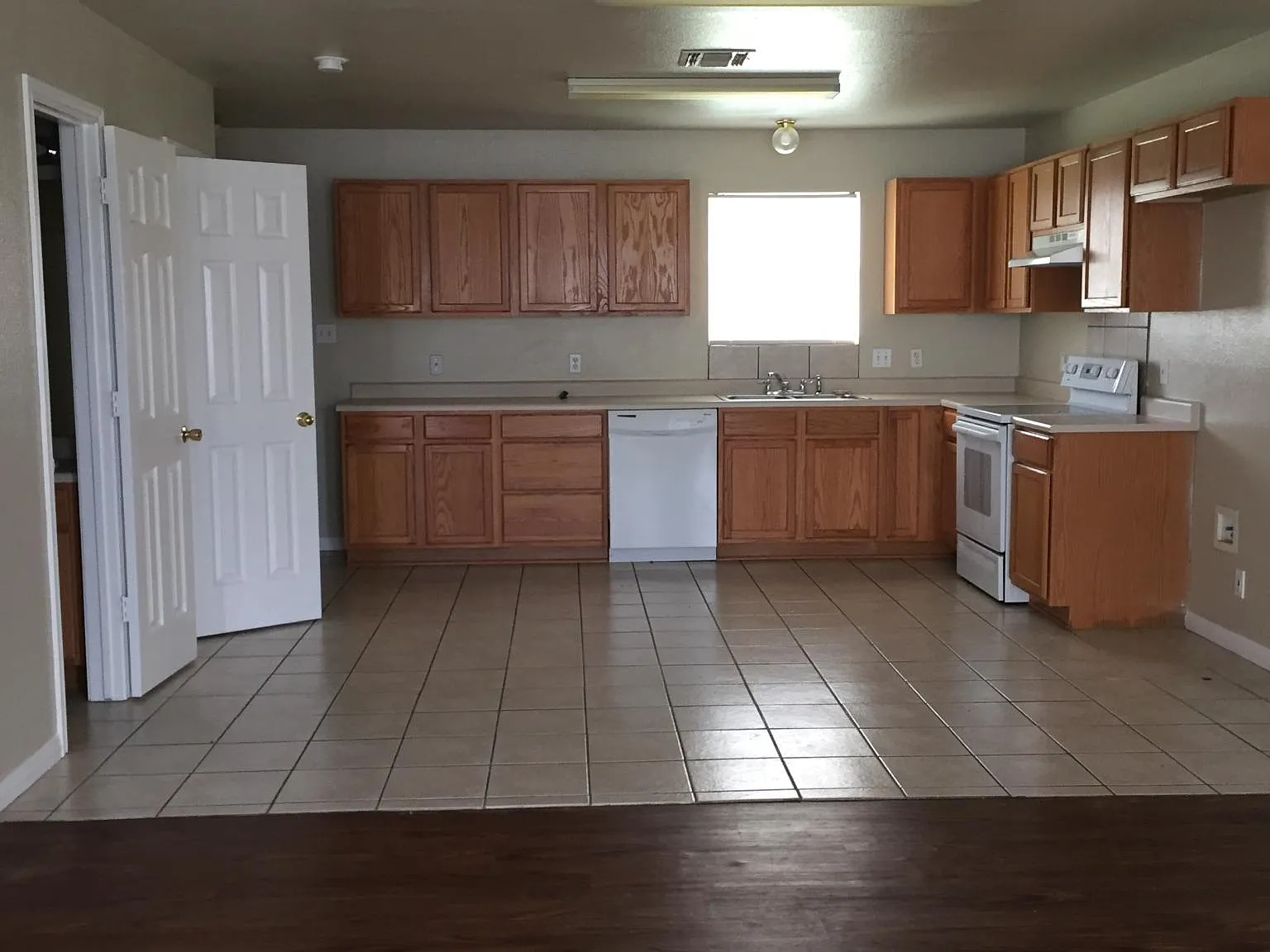 153 Highview Ln — Photo 4