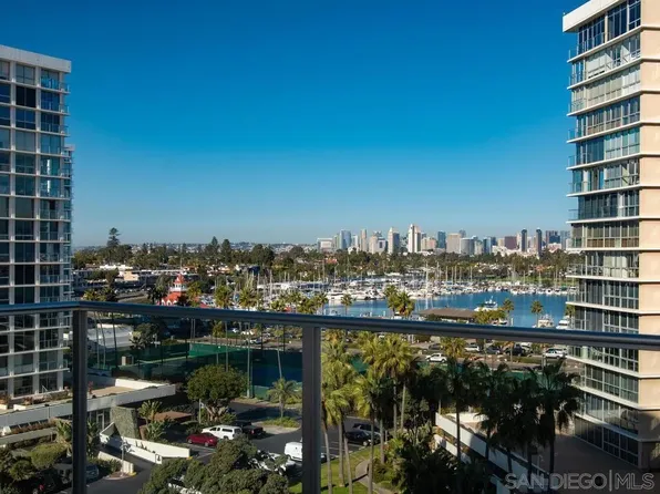 1760 Avenida Del Mundo Unit 702, Coronado, CA 92118