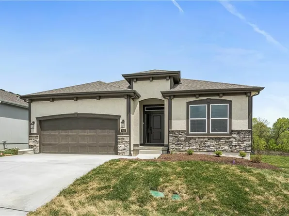 7005 N Cambridge Ave, Kansas City, MO 64119