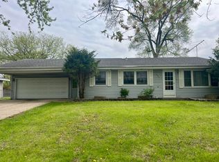 741 Timberline Pkwy, Valparaiso, IN 46385
