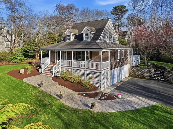 53 Pawtuxet Rd, Plymouth, MA 02360