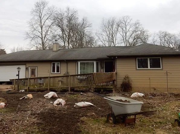 11488 Elmdale Rd, Whitmore Lake, MI 48189