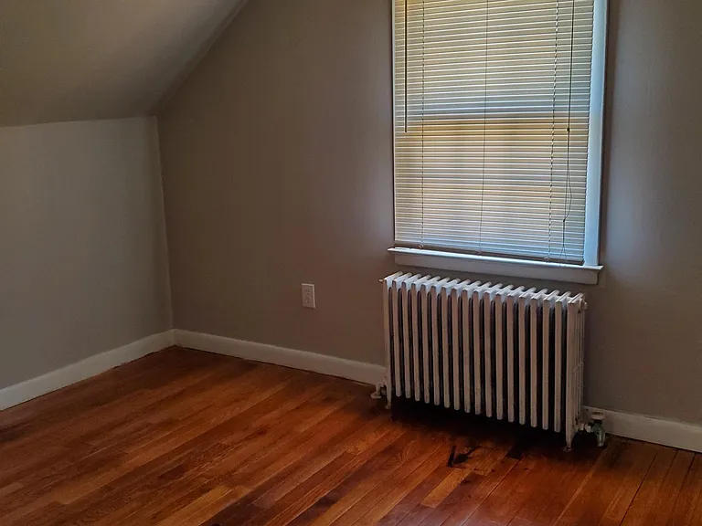 183 Laurel St — Photo 18