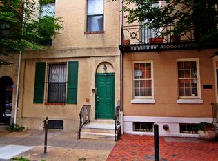 348 S 15th St #2, Philadelphia, PA 19102