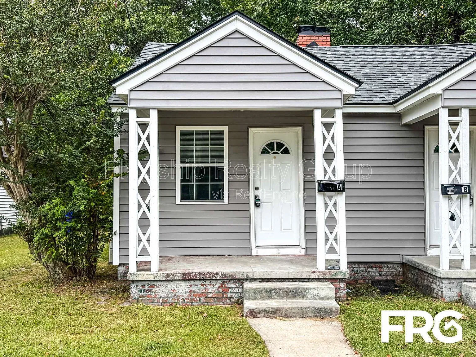 2 bed, 1.0 bath, 743 sqft, $795 — Photo 1