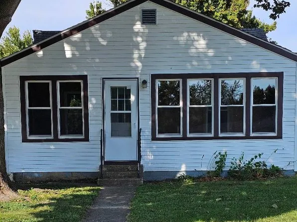 625 E Twyman St, Bushnell, IL 61422