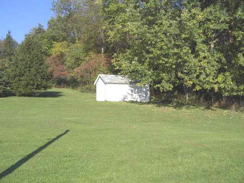 3rd image of 21 BRADY Lane
