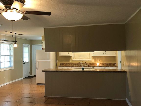 4th image of 189 Sonia Dr