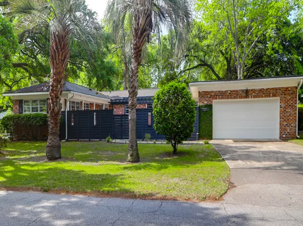 1251 Charlestowne Dr, Charleston, SC 29407