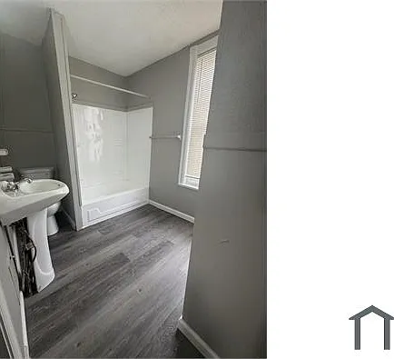 2 bed, 900 sqft, $1,300 — Photo 4