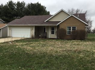 9346 E Sleepy Hollow Pkwy, Cromwell, IN 46732