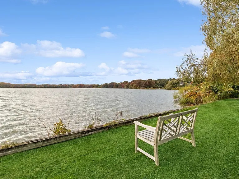 102 Mill Pond Ln — Photo 30