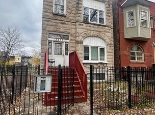 3250 W Walnut St, Chicago, IL 60624