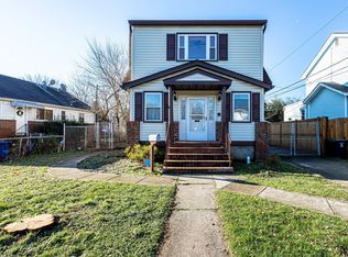 240 N Bryan St, Arlington, VA 22201