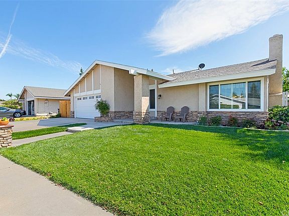 4th image of 2944 N White Shores Dr