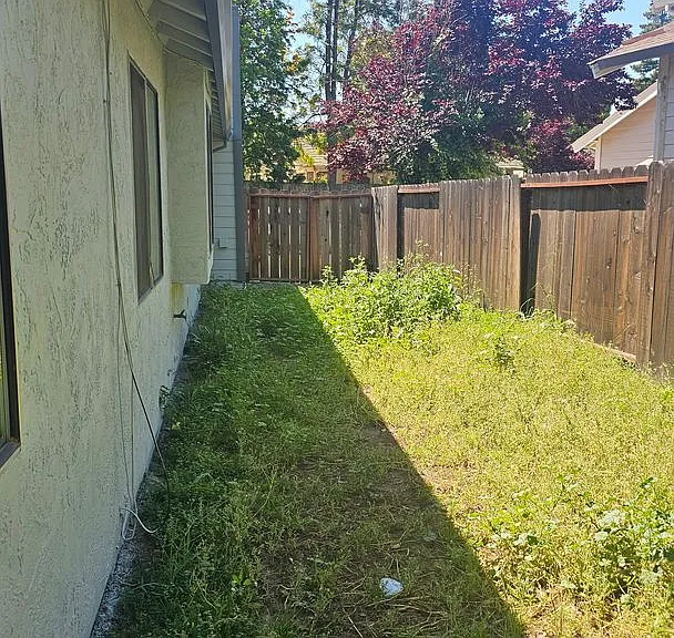 385 Portsmouth Ave — Photo 35