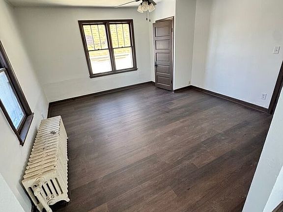 5th image of 1021 Charles Ave #2