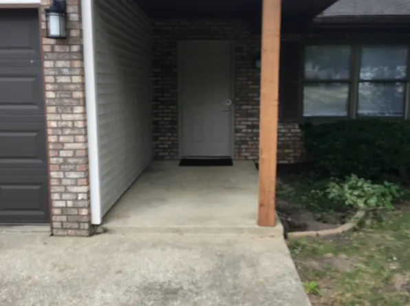 3416 S Kennedy Dr, Bloomington, IN 47401