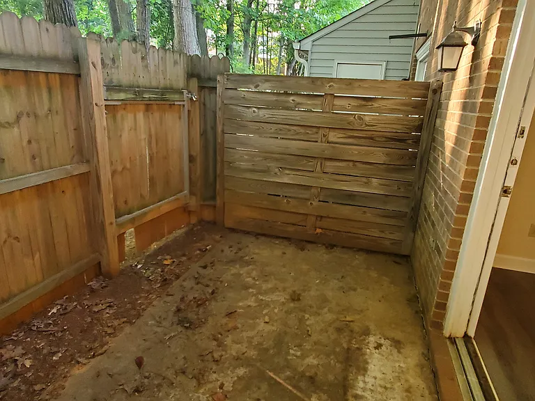 5918 King Charles Ct — Photo 22