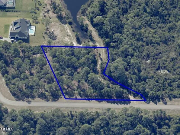 2593 Westhorpe Dr, Malabar, FL 32950