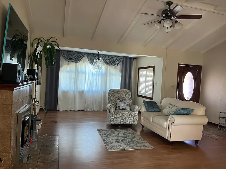 20236 Santa Maria Ave — Photo 13