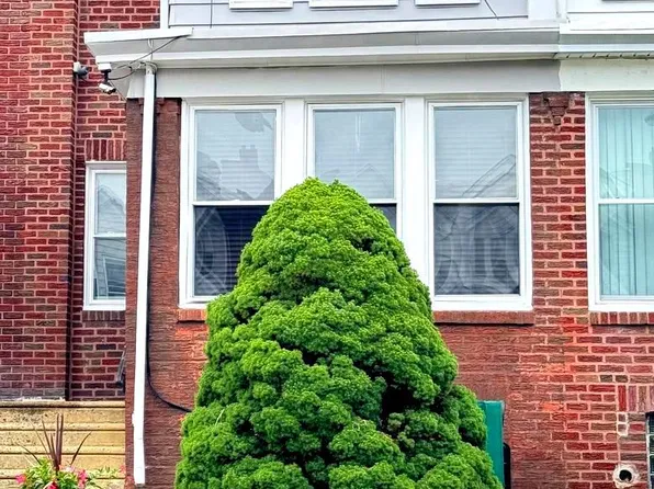 1121 Brill St, Philadelphia, PA 19124
