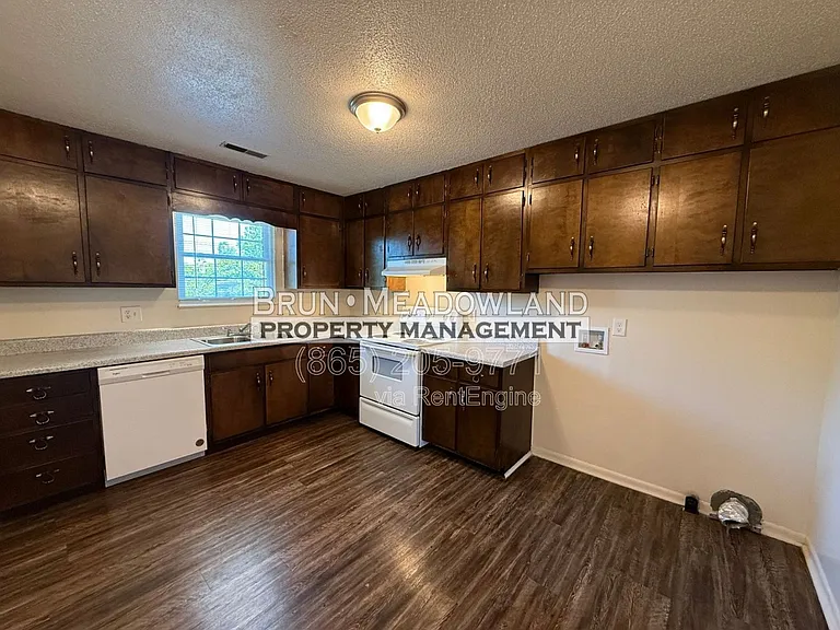 128 Lynnwood Dr #10 — Photo 7