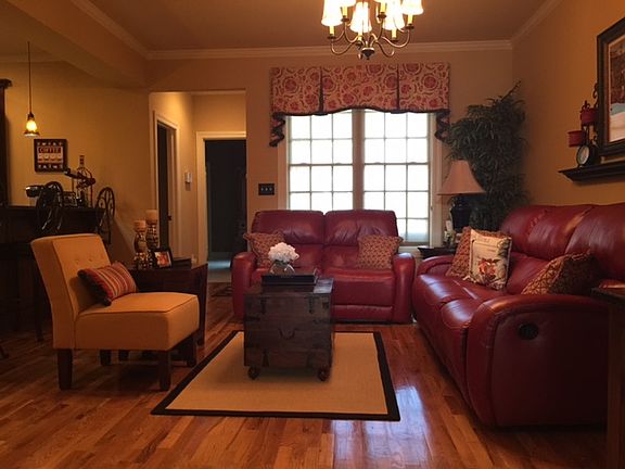 Spacious Living Room