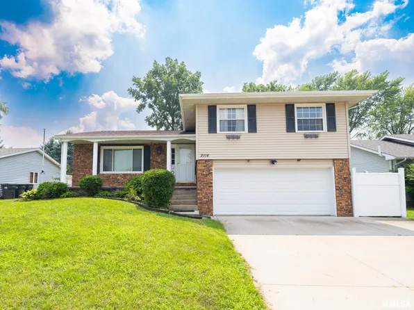 2114 Marigold Dr, Pekin, IL 61554