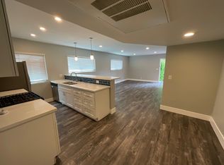 1237 Coronel St APT 1, San Fernando, CA 91340