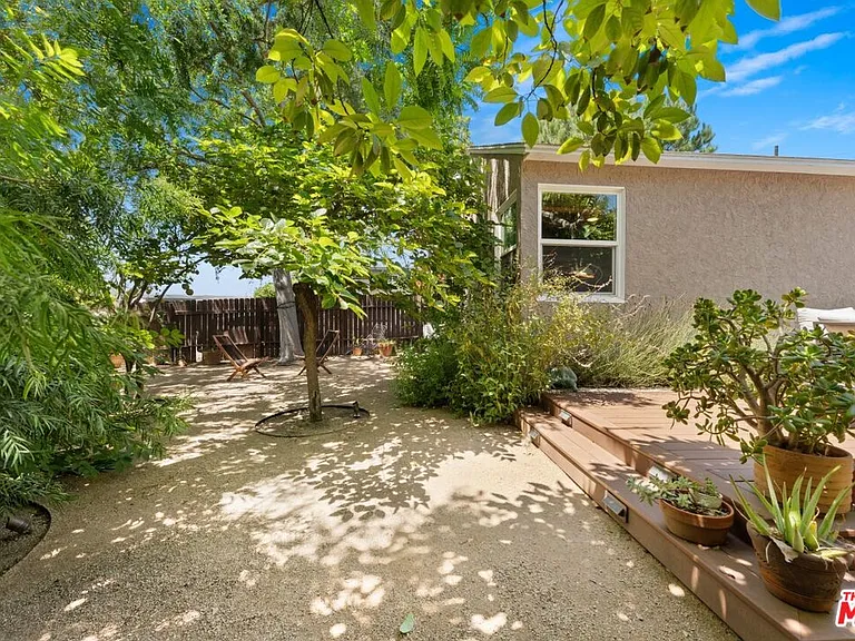 1338 Montecito Cir — Photo 30