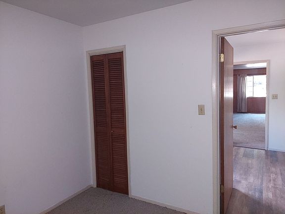 5th image of 759 Seneca Dr