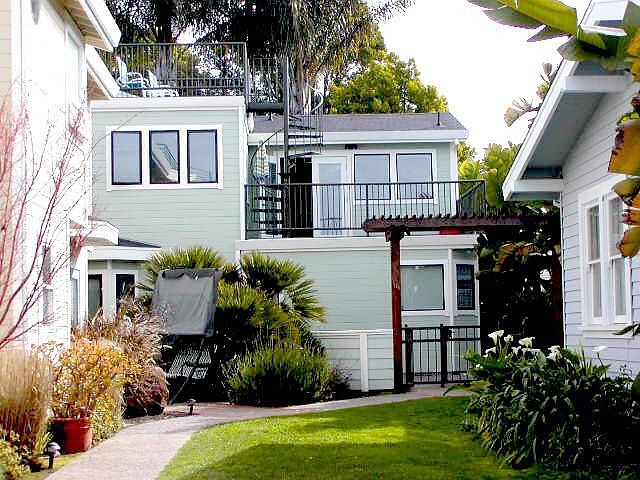 346 6th Avenue