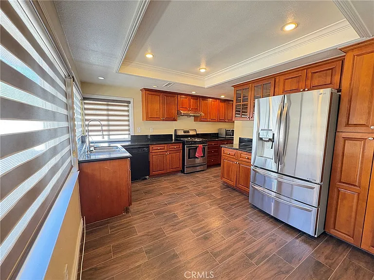 20409 Tufts Cir — Photo 11