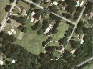 515 Clinton St, Neshanic Station, NJ 08853