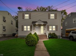 54 Martin Ter, Woodbridge, NJ 07095