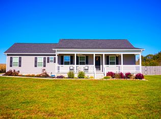 206 Parker Dr, Bradyville, TN 37026